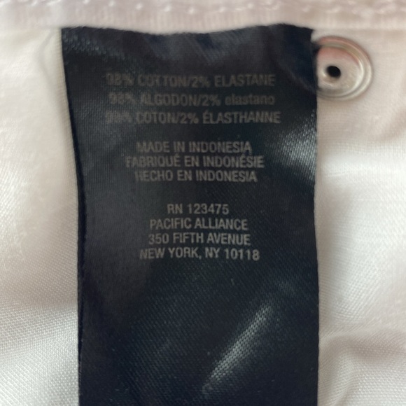 Jones New York white ankle/crop pants, size 12 - Picture 6 of 7